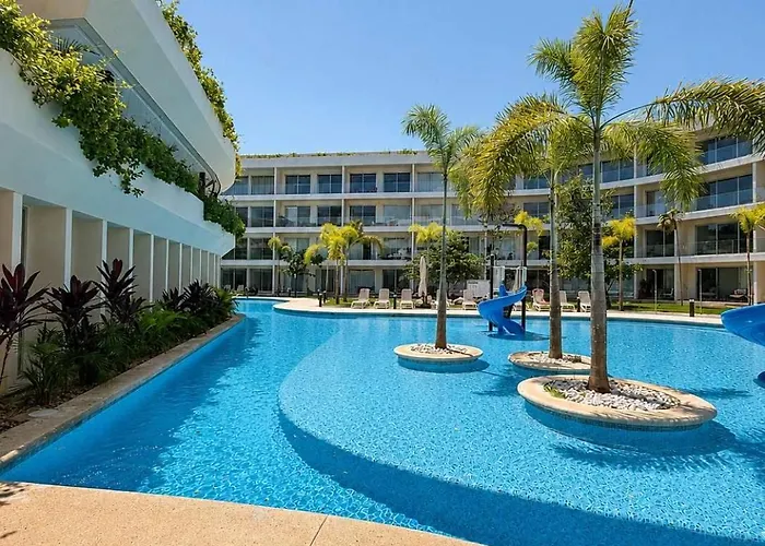 Upscale Playacar W Balcony & 4 Pools Apartamento *
