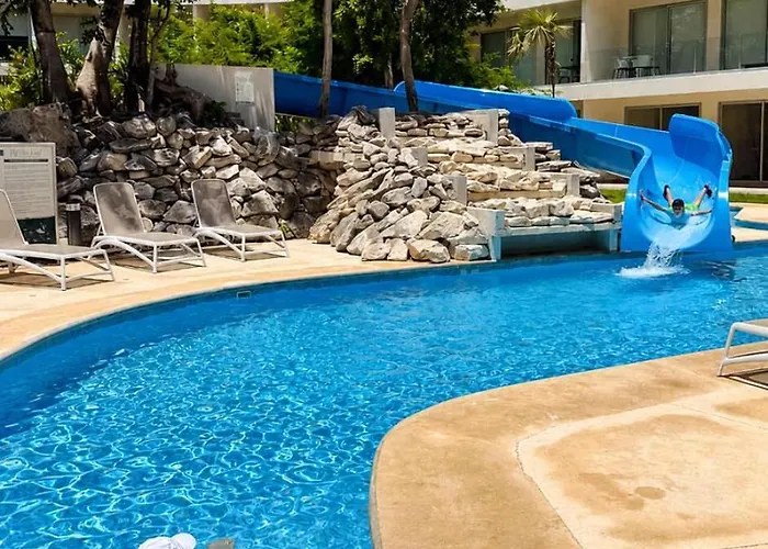 Upscale Playacar W Balcony & 4 Pools